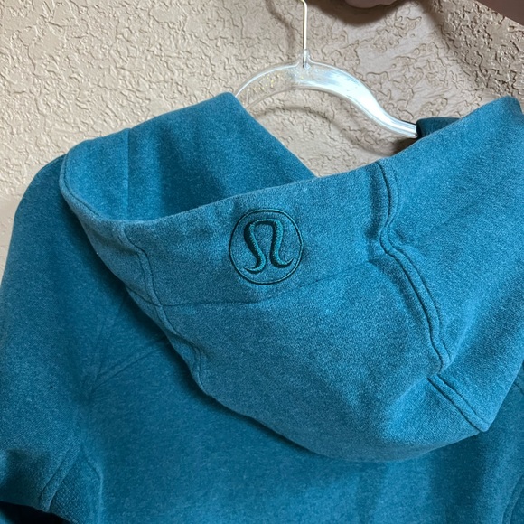 Lululemon Scuba Zip Up Hoodie Jacket in Heathered Teal size 8 - Picture 4 of 11